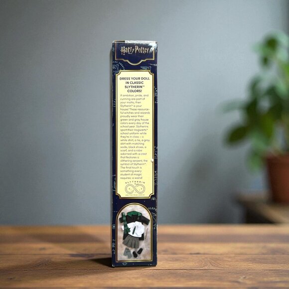Harry Potter Hogwarts Slytherin School Uniform for 18” Doll Robe Shoes Wand - Picture 4 of 4